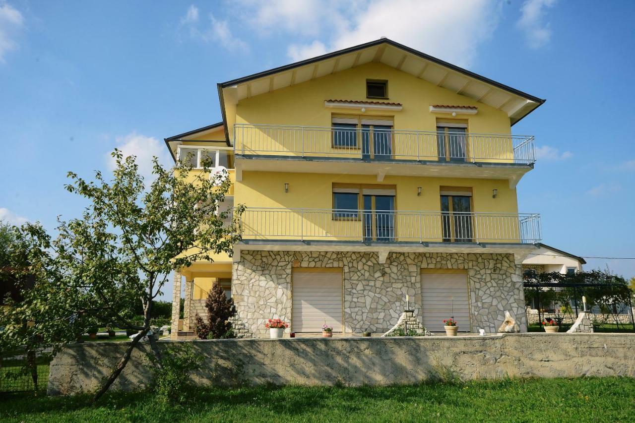 Ferienhaus Tomic Nedeščina Εξωτερικό φωτογραφία