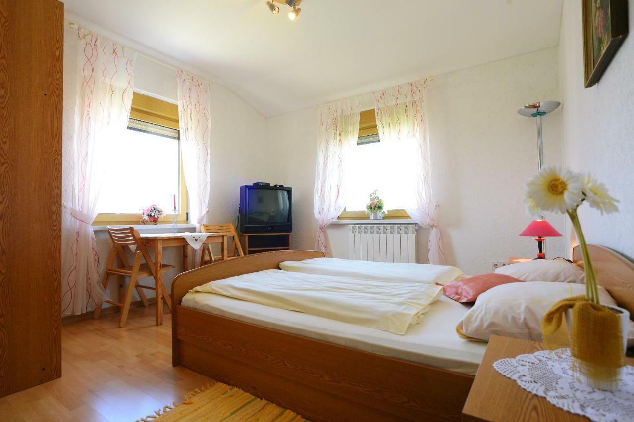 Ferienhaus Tomic Nedeščina Εξωτερικό φωτογραφία