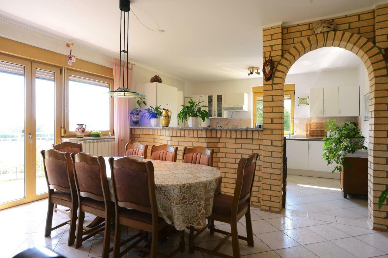 Ferienhaus Tomic Nedeščina Εξωτερικό φωτογραφία